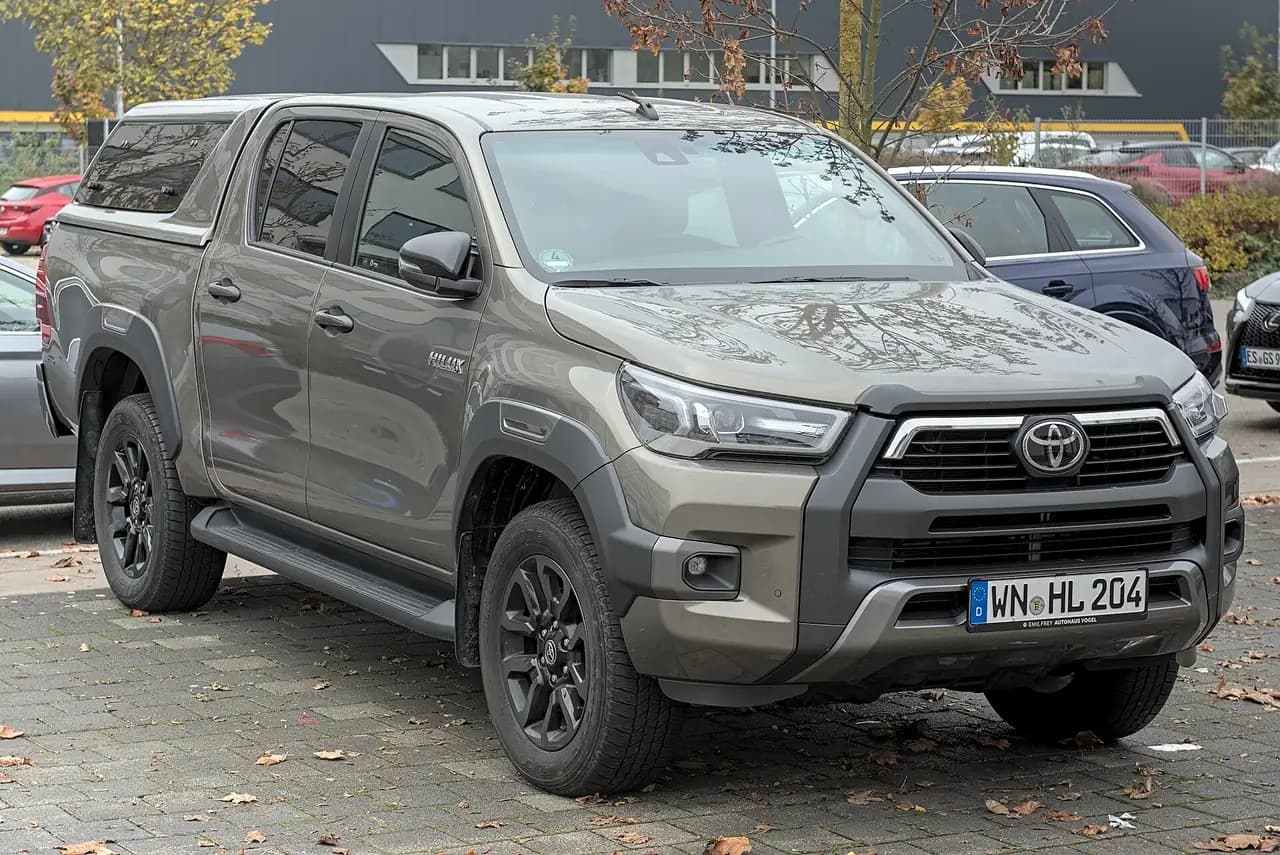 Grey 2021 Toyota HiLux (AN120/AN130) double cab, 2020 facelift, front three-quarter view